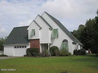 2106 Joslyn Drive Morehead City, NC 28557