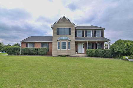 5459 Caitlyn Dr Laurys Station, PA 18059