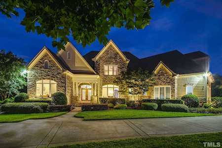 6072 Delshire Court Raleigh, NC 27614