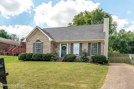 1602 Helmridge Ct Louisville, KY 40222