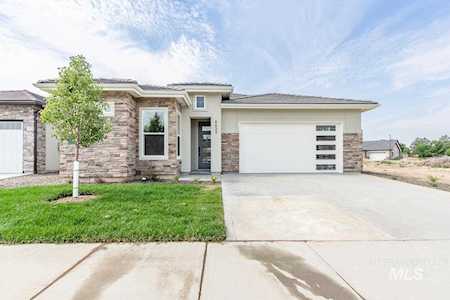6633 N Crantini Way Meridian, ID 83646