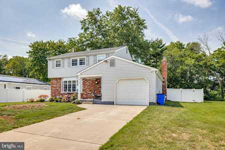 4 Cape Cod Dr Blackwood, NJ 08012