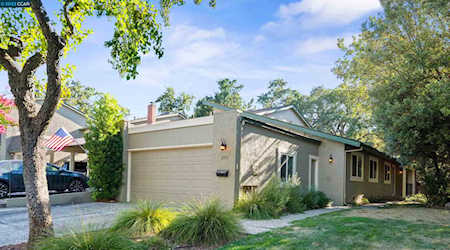 2103 Dapplegray Ln Walnut Creek, CA 94596