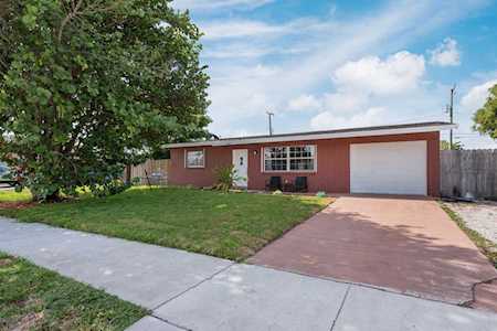 1420 W Branch Street Lantana, FL 33462