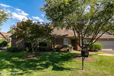 9702 Abbeywood Village Way Louisville, KY 40241