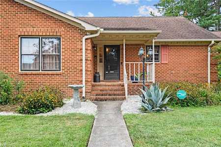 2136 Agecroft Rd Virginia Beach, VA 23454