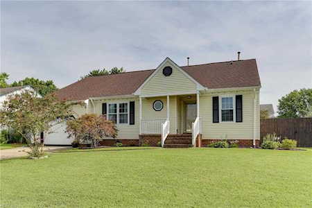 3124 Misty Hollow Ct Chesapeake, VA 23323