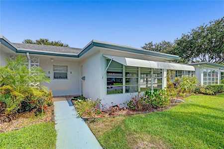 1165 S Drive Cir #B Delray Beach, FL 33445