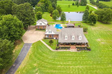 820 Jones Chapel Dr Moscow, TN 38057
