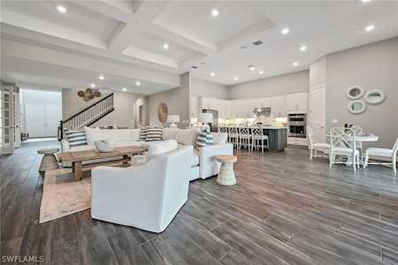 9591 Curlew Dr Naples, FL 34120