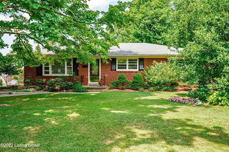 112 Sunset Dr La Grange, KY 40031