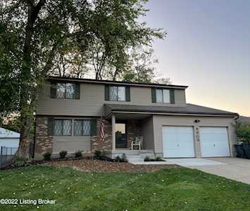 4809 Hat Ct Louisville, KY 40291
