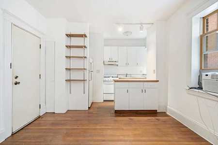 39 Lee St #3B Cambridge, MA 02139