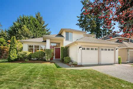 2448 234th Ct NE Sammamish, WA 98074