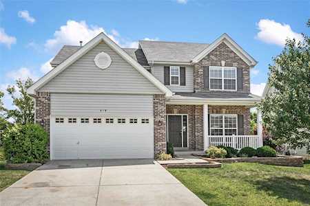 618 Prairiegate Ct Lake St Louis, MO 63367