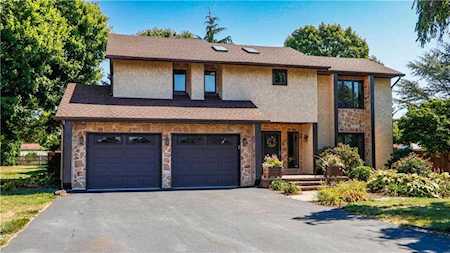7044 Versailles Square Bethlehem, PA 18017