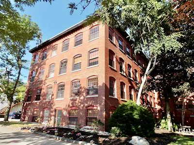 335 Cypress St #3P Manchester, NH 03103