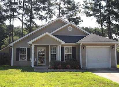 223 Bainsbury Ln Summerville, SC 29483