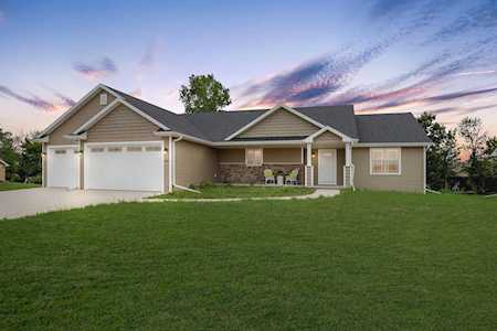 1313 Cardinal Circle Neenah, City of Neenah, WI 54956