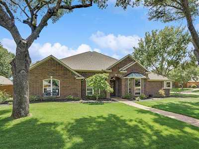 1701 Crestedge Court Colleyville, TX 76034