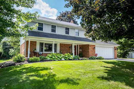 6034 Robin Hill Washington Twp, MI 48094