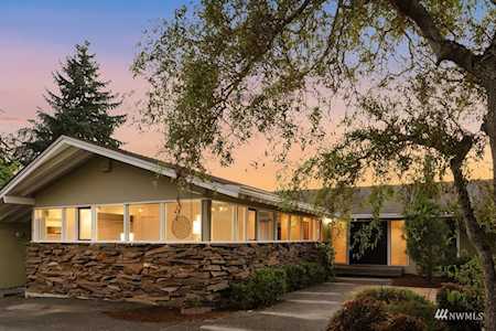 15703 62nd Place NE Kenmore, WA 98028