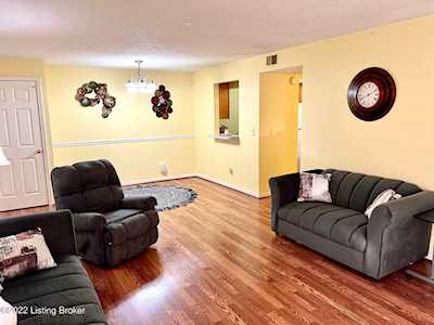 1338 Lynmar Dr #6 Louisville, KY 40222