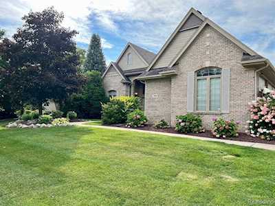 7049 Kennesaw Rd Canton Twp, MI 48187