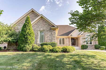 10805 Woodtwist Ct Louisville, KY 40291
