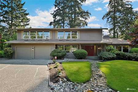 2810 130th Place NE Bellevue, WA 98005