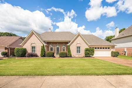 376 Wolf Run Dr Collierville, TN 38017