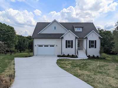 1211 Meadowview Dr Gallatin, TN 37066