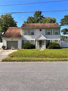 4516 Ellington Ave Suffolk, VA 23435