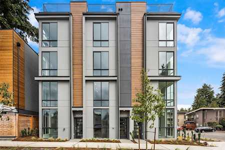 12004 31st Ave NE Seattle, WA 98125