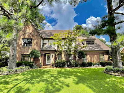 2082 E Glenalden Dr Germantown, TN 38139