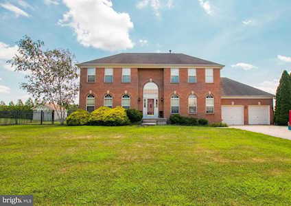 11 Kingsberry Ln Woodstown, NJ 08098
