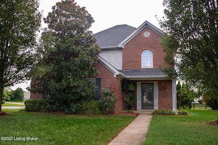 6032 Woodhaven Place Cir Louisville, KY 40228