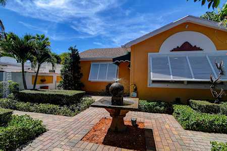 205 N 18th Avenue Lake Worth Beach, FL 33460