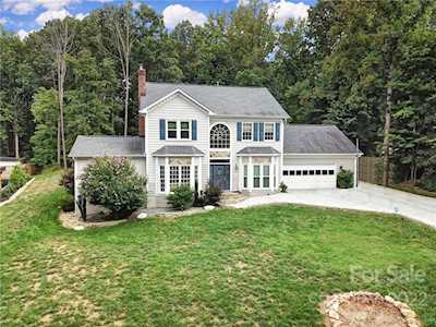 5010 Ardenwoods Dr Charlotte, NC 28215