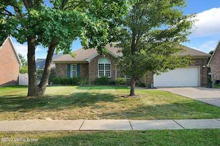 412 Spring House Ln Louisville, KY 40229