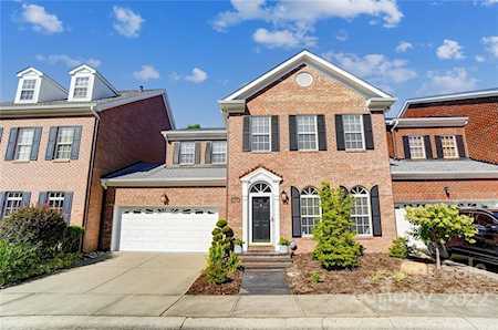 9024 Bonnie Briar Circle Charlotte, NC 28277