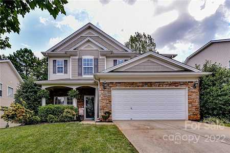 221 Lylic Woods Dr Fort Mill, SC 29715