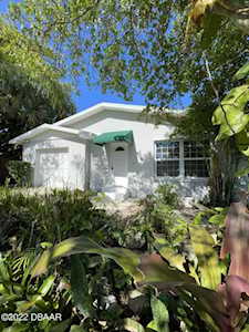 1811 Oleander Avenue Daytona Beach, FL 32118