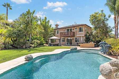 6366 Paseo Descanso Carlsbad, CA 92009