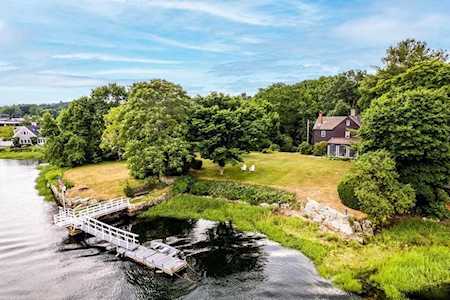 1 Jefferson St Newburyport, MA 01950
