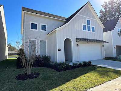 214 Sweetbay Ct Baton Rouge, LA 70810