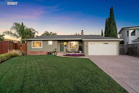 6822 Mansfield Ave Dublin, CA 94568