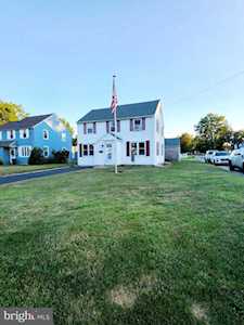 34 Maplewood Ave Penns Grove, NJ 08069