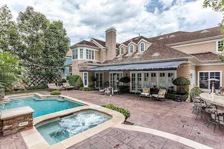 25 Gleneagles Dr Newport Beach, CA 92660