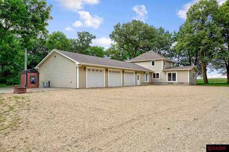 84713 300th St Madelia, MN 56062